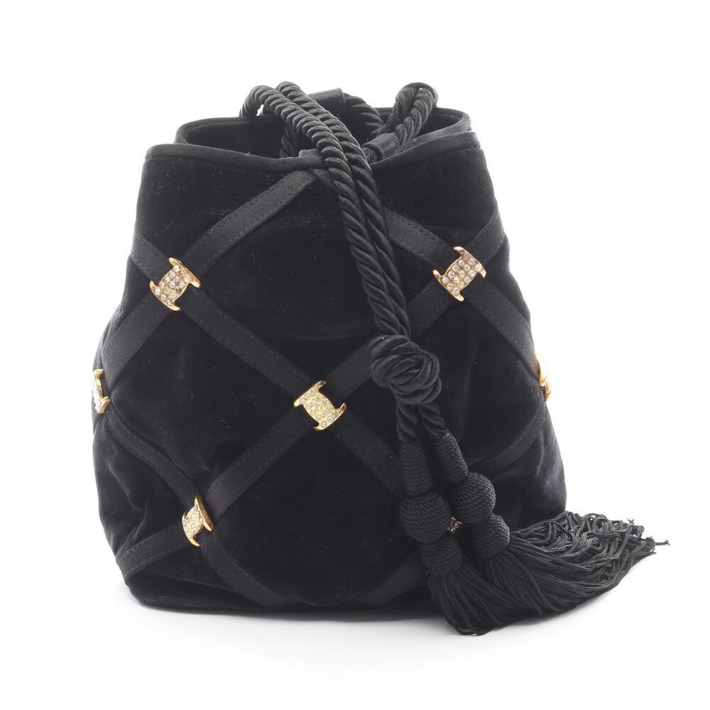Salvatore Ferragamo Vara Leather Shoulder Bag Black
